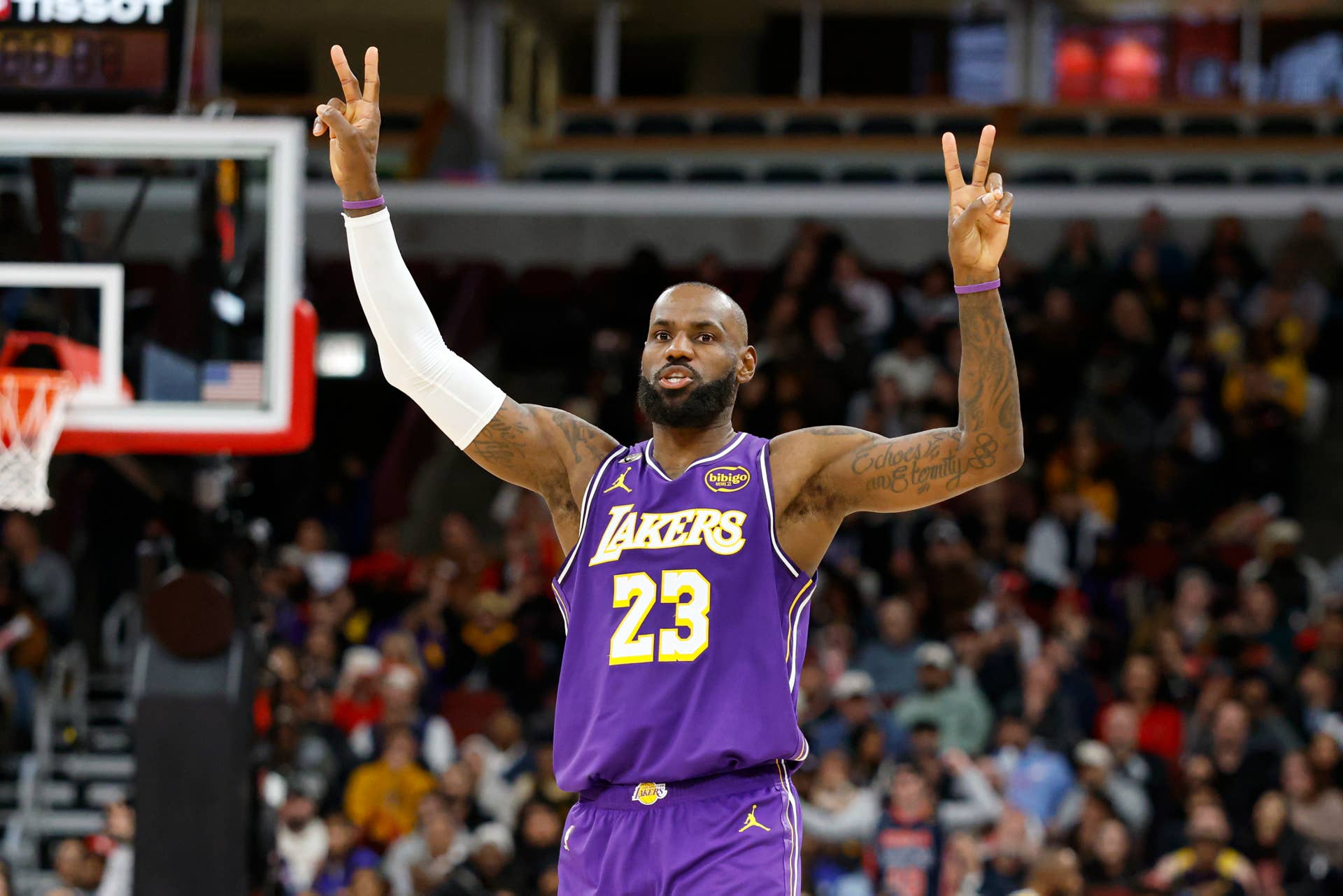LeBron James Reaches NBA Milestone in Win Over Mavericks - Lindy's Sports