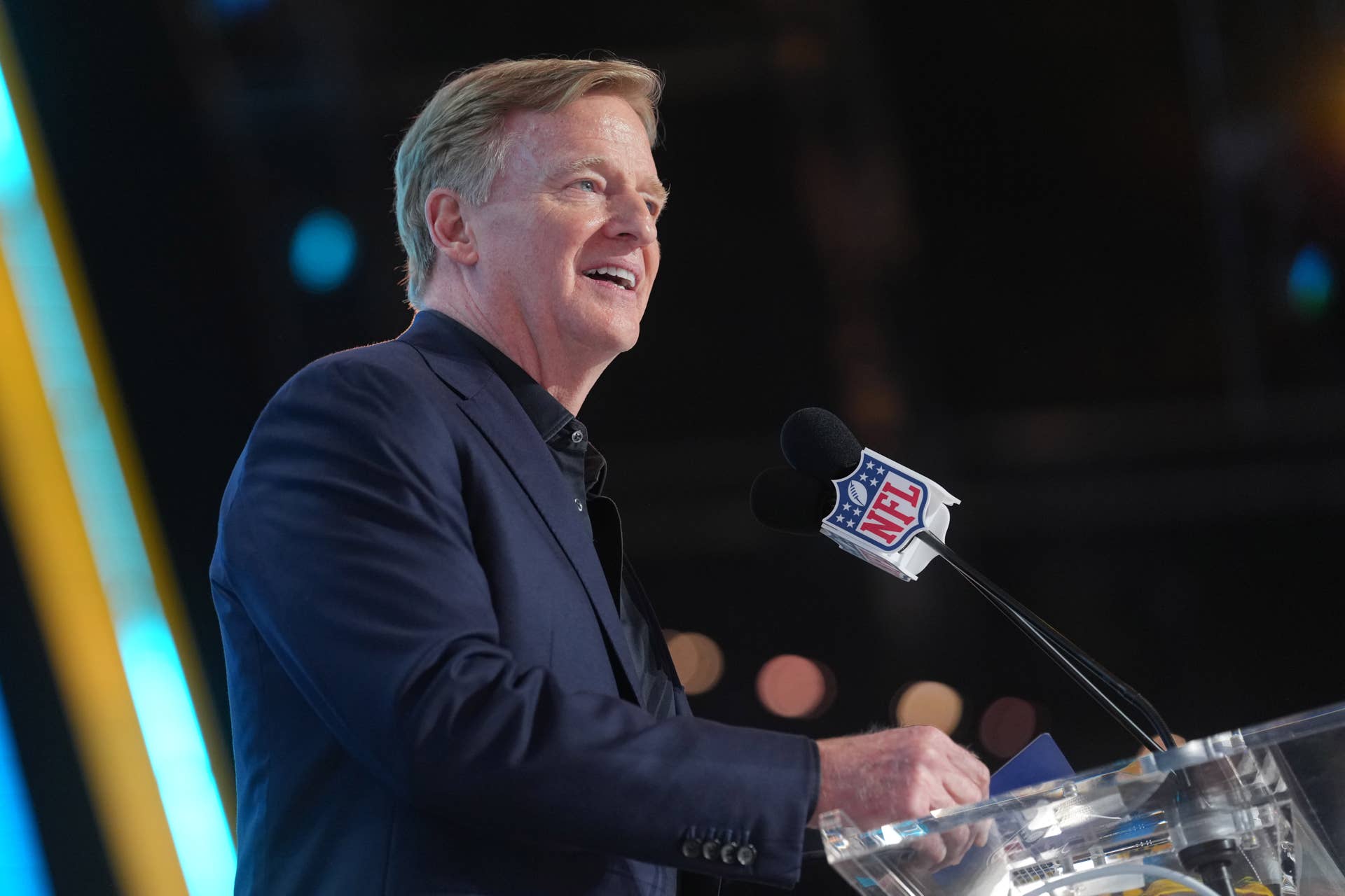 Netflix and YouTube Emerge as Likely Winners in NFL Rights Shuffle ...