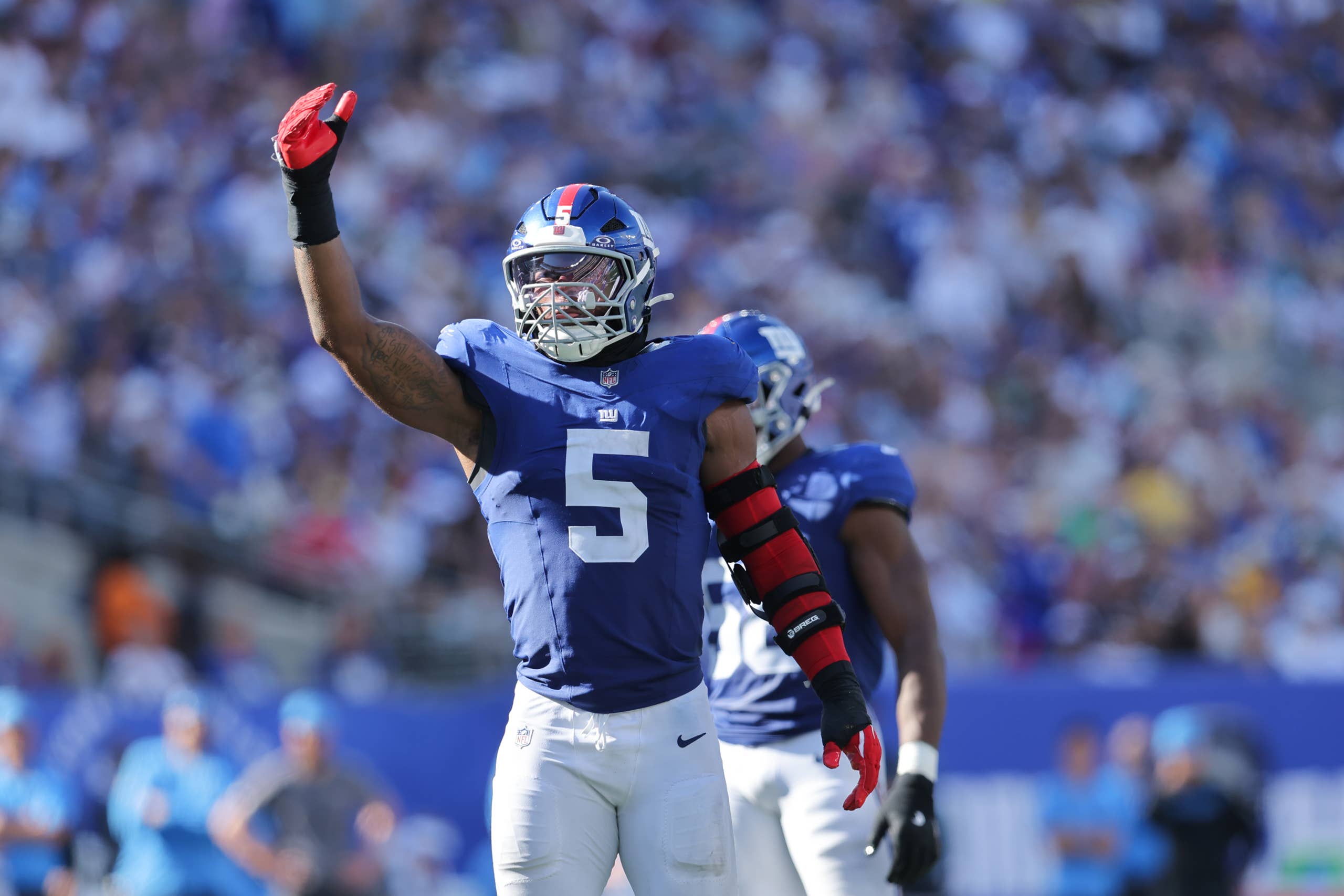 Giants Predicted to Keep Kayvon Thibodeaux Amid Trade Talks - Lindys Sports