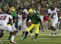 Mariota, Ducks win opener vs. Arkansas State