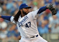 Royals RHP Cueto honored in return to Cincinnati