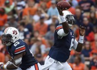 Auburn stands behind QB Johnson