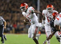 No. 6 Houston rallies to beat Cincy behind big-play D