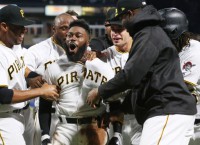 MLB Recaps: Hill's no-hit bid ends with walk-off HR