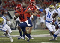 Arizona QB Tate taking Pac-12 by storm