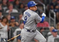 Dodgers try to continue going wild on Cards