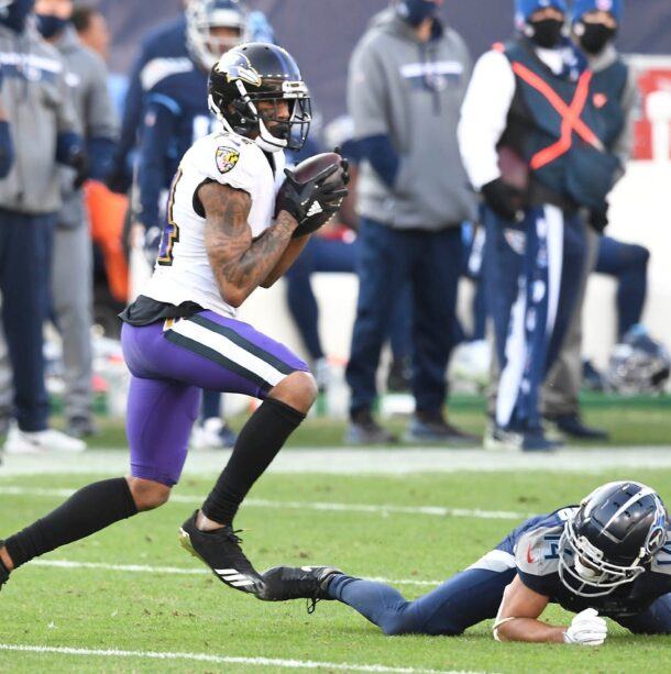 Ravens CB Marcus Peters, RB Gus Edwards suffer torn ACLs in practice