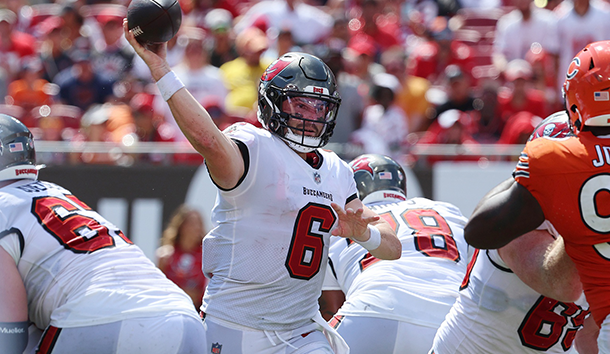 Bucs top Vikings 20-17 as Mayfield finishes strong in debut