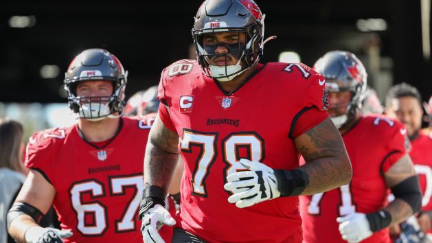 Wirfs Signs Five-Year Deal with Buccaneers for Record Number