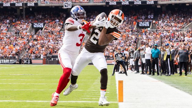 Bills acquire WR Amari Cooper from Browns