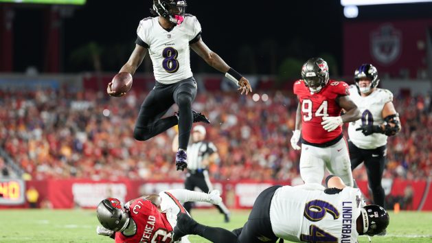 Lamar Jackson Directs Ravens Over Bucs; Evans, Godwin Injured