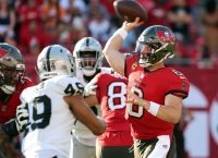 Buccaneers Fight Off Raiders; Lead NFC South