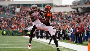 Bengals WR Green sheds walking boot