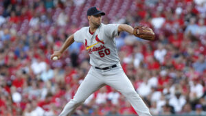 Wainwright, Cardinals agree to one-year deal