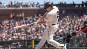 Dickerson, surging Giants visit Padres