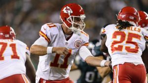 Smith leads 49ers to team-record 621 yards in win