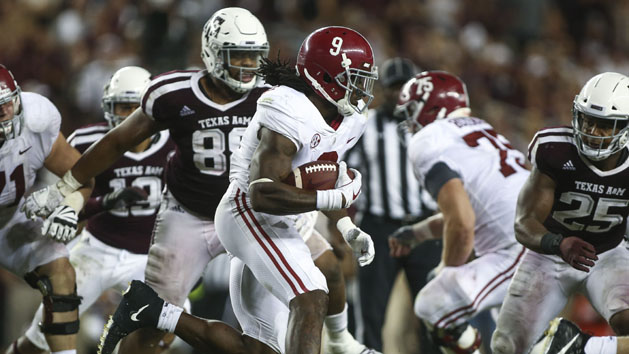 Oct 7, 2017; College Station, TX, USA; Alabama Crimson Tide running back Bo Scarbrough (9) runs with the ball during the fourth quarter against the Texas A&M Aggies at Kyle Field. Photo Credit: Troy Taormina-USA TODAY Sports