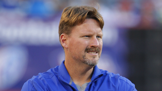 Aug 22, 2015; East Rutherford, NJ, USA; New York Giants offensive coordinator Bob McAdoo during first half at MetLife Stadium. Mandatory Credit: Noah K. Murray-USA TODAY Sports