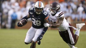 Auburn’s Whitlow enters NCAA transfer portal