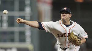 Astros hope bats will be waiting for them in Texas