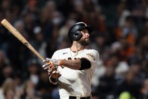 Giants look to shut door on Padres in NL West race