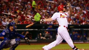Royals reach agreement with OF-1B Moss