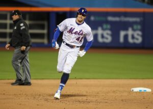 Free-falling Mets to face skidding Nationals
