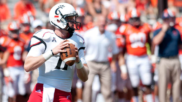 NCAA Football: Cincinnati at Illinois