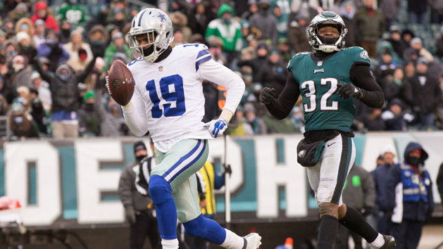 Dec 31, 2017; Philadelphia, PA, USA; Dallas Cowboys wide receiver Brice Butler (19) scores on a touchdown reception past Philadelphia Eagles cornerback Rasul Douglas (32) during the second half at Lincoln Financial Field. Photo Credit: Bill Streicher-USA TODAY Sports