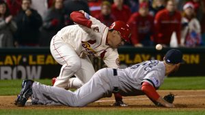 Cardinals beat Sox on controversial call