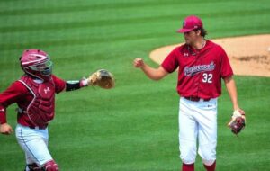 Gamecocks Win Fourth Straight Series