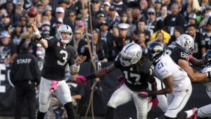 Raiders complete Palmer trade with Cardinals