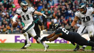 Wentz’s 3 TDs lifts Eagles past Jaguars in London