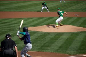 Reports: Mets get All-Star RHP Bassitt from A’s