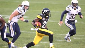 Colts sign RB Rainey