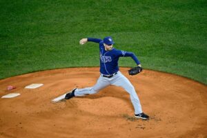 Braves sign P Collin McHugh to 2-year deal
