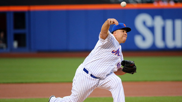 May 2, 2016; New York City, NY, USA; New York Mets starting pitcher Bartolo Colon (40) pitches during the first inning against the Atlanta Braves at Citi Field. Mandatory Credit: Anthony Gruppuso-USA TODAY Sports