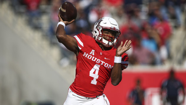 Nov 24, 2017; Houston, TX, USA; Houston Cougars quarterback D'Eriq King (4) attempts a pass during the second quarter against the Navy Midshipmen at TDECU Stadium. Photo Credit: Troy Taormina-USA TODAY Sports