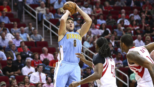 Apr 5, 2017; Houston, TX, USA; Denver Nuggets forward Danilo Gallinari (8) shoots the ball during the third quarter against the Houston Rockets at Toyota Center. Photo Credit: Troy Taormina-USA TODAY Sports