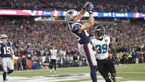No surprise: Amendola makes big plays for Pats