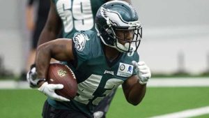 Eagles sign RB Sproles to one-year extension