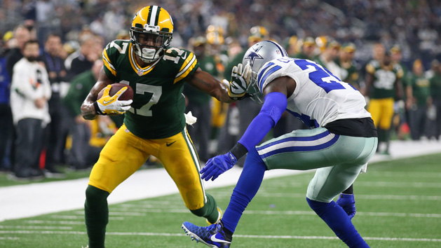 Jan 15, 2017; Arlington, TX, USA; Green Bay Packers receiver Davante Adams (17) runs after a catch against Dallas Cowboys cornerback Morris Claiborne (24) in the NFC Divisional playoff game at AT&T Stadium. Photo Credit: Matthew Emmons-USA TODAY Sports