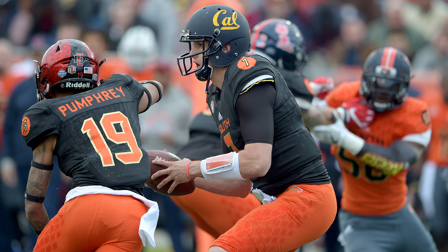Jan 28, 2017; Mobile, AL, USA; South squad quarterback Davis Webb of California (7) drops back to pass during the second quarter of the 2017 Senior Bowl at Ladd-Peebles Stadium. Photo Credit: Glenn Andrews-USA TODAY Sports