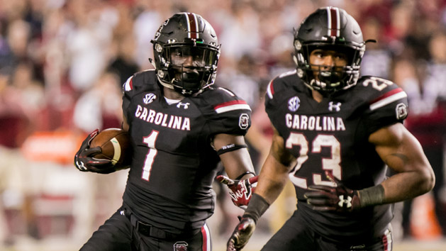 Oct 29, 2016; Columbia, SC, USA; South Carolina Gamecocks wide receiver Deebo Samuel (1) looks for room to run as South Carolina Gamecocks running back Rico Dowdle (23) blocks against the Tennessee Volunteers in the second half at Williams-Brice Stadium. Photo Credit: Jeff Blake-USA TODAY Sports