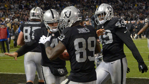 NFL: Kansas City Chiefs at Oakland Raiders