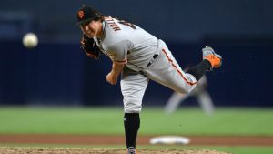 Giants hope to complete sweep of Dodgers