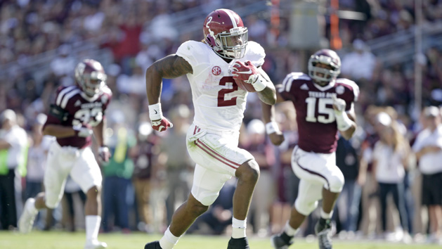 Oct 17, 2015; College Station, TX, USA; Alabama Crimson Tide running back Derrick Henry (2) makes a long run for a touchdown against the Texas A&M Aggies in the first quarter at Kyle Field. Mandatory Credit: Erich Schlegel-USA TODAY Sports