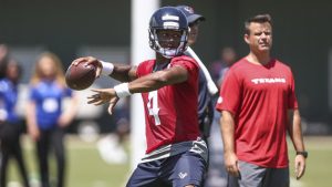 Texans must go slowly with rookie QB Watson