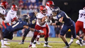Florida Atlantic runs wild in Boca Raton Bowl rout