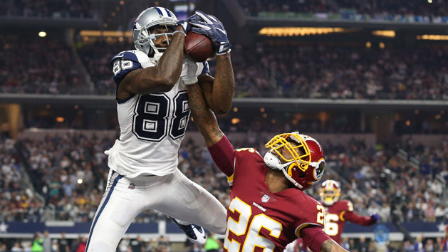 Nov 30, 2017; Arlington, TX, USA; Dallas Cowboys wide receiver Dez Bryant (88) makes a fourth quarter touchdown reception against Washington Redskins cornerback Bashaud Breeland (26) at AT&T Stadium. Photo Credit: Matthew Emmons-USA TODAY Sports